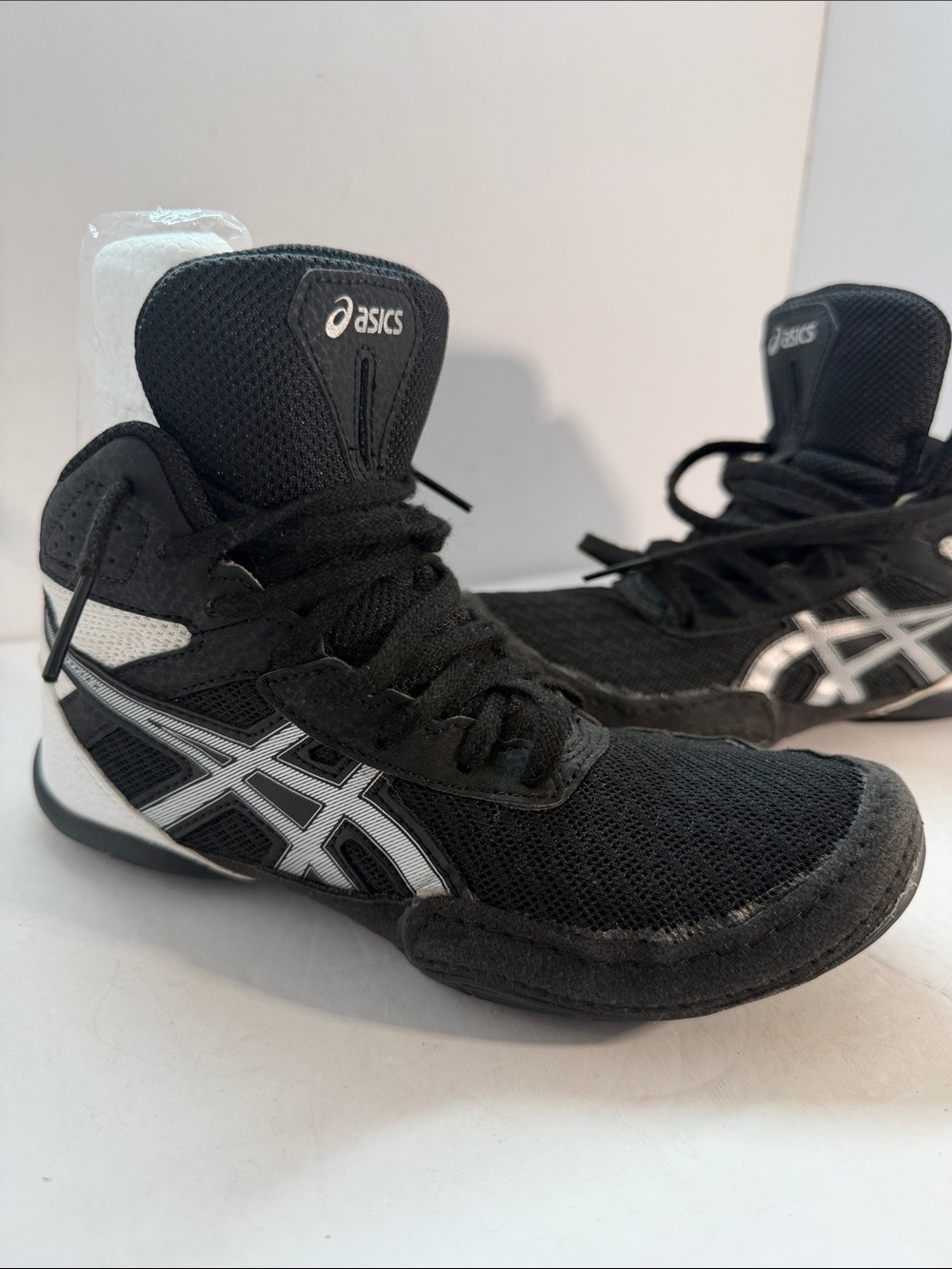 Asics Black & White Kids Wrestling Sneakers